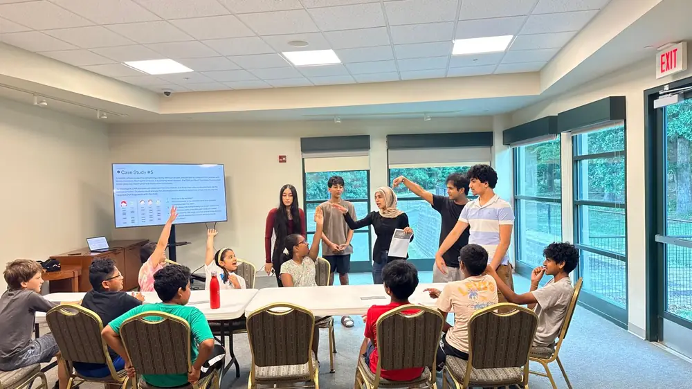 Students at the gel electrophoresis and DNA workshop (4 of 6)