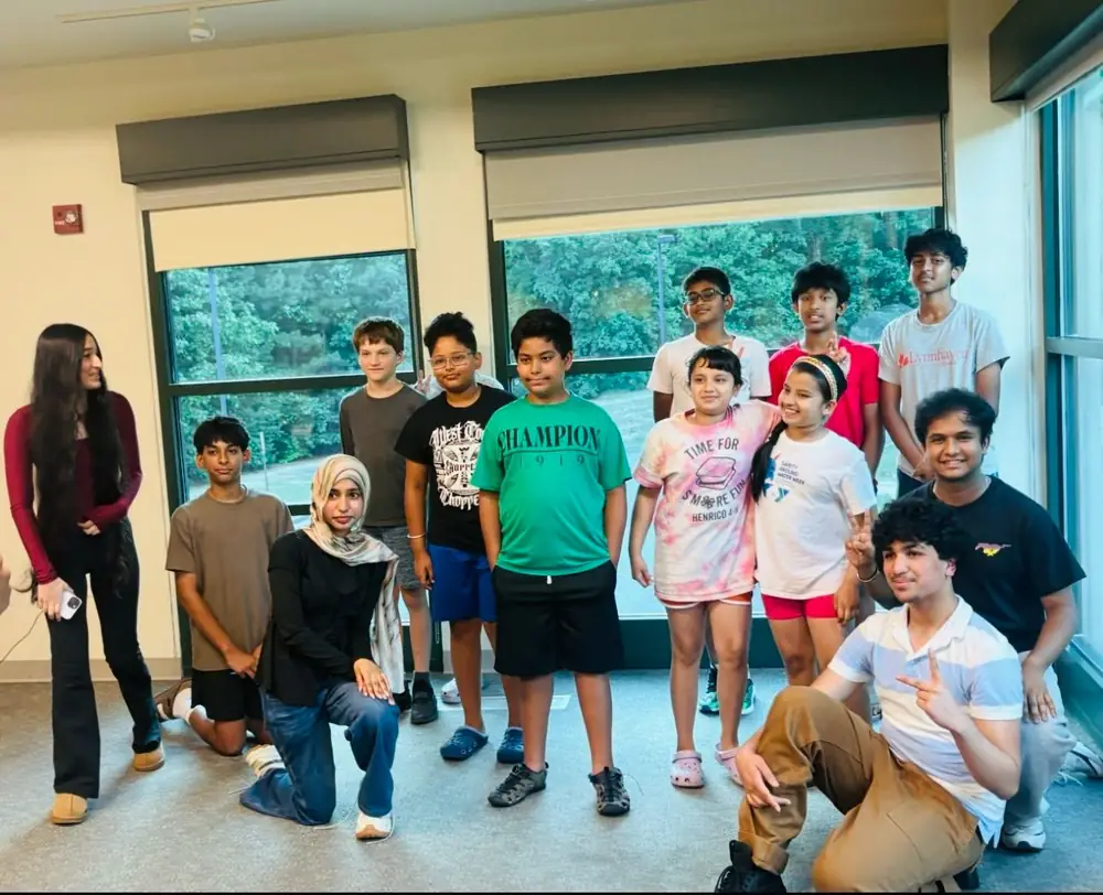 Students at the gel electrophoresis and DNA workshop (5 of 6)