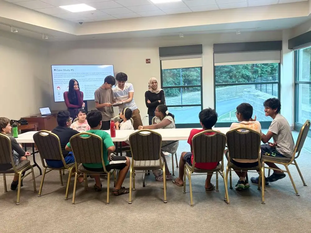 Students at the gel electrophoresis and DNA workshop (6 of 6)