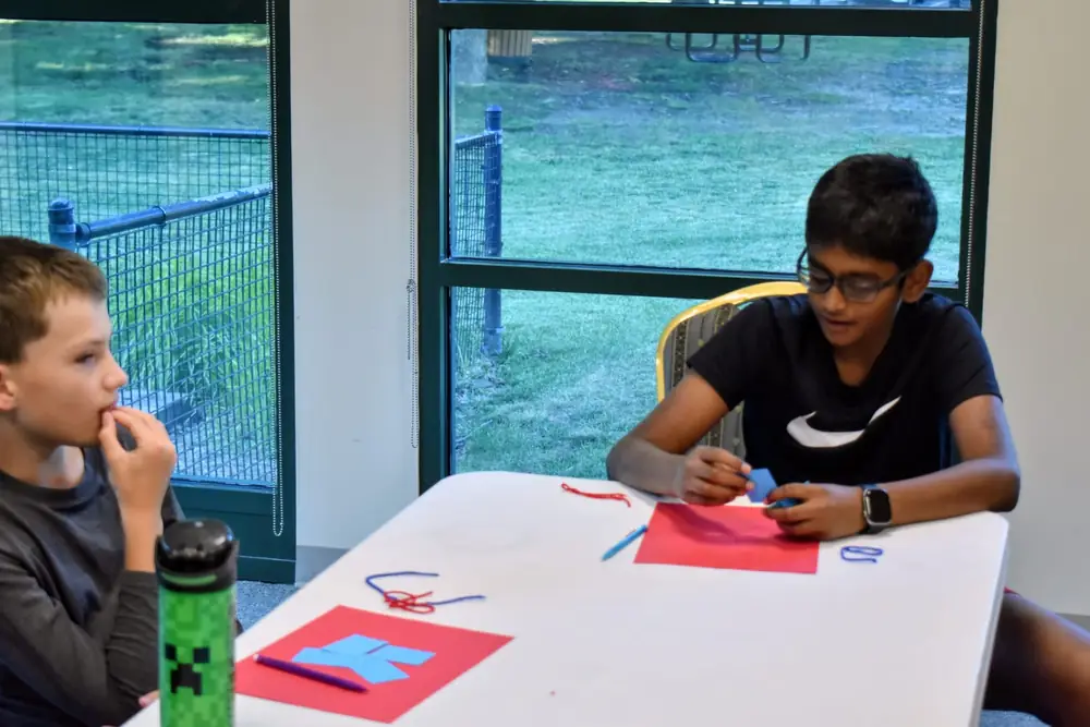 Students at the circulatory system workshop (9 of 18)