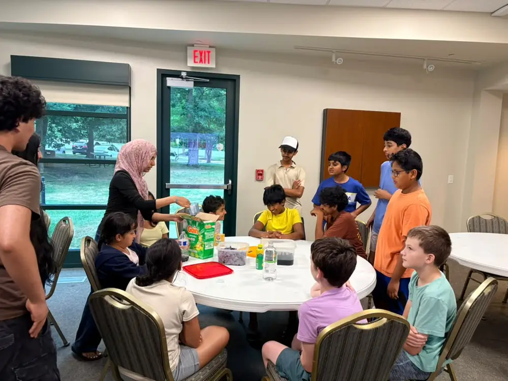 Students at a 4-H community science workshop (3 of 21)