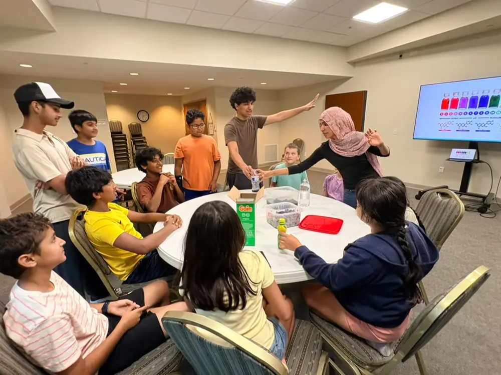 Students at a 4-H community science workshop (6 of 21)