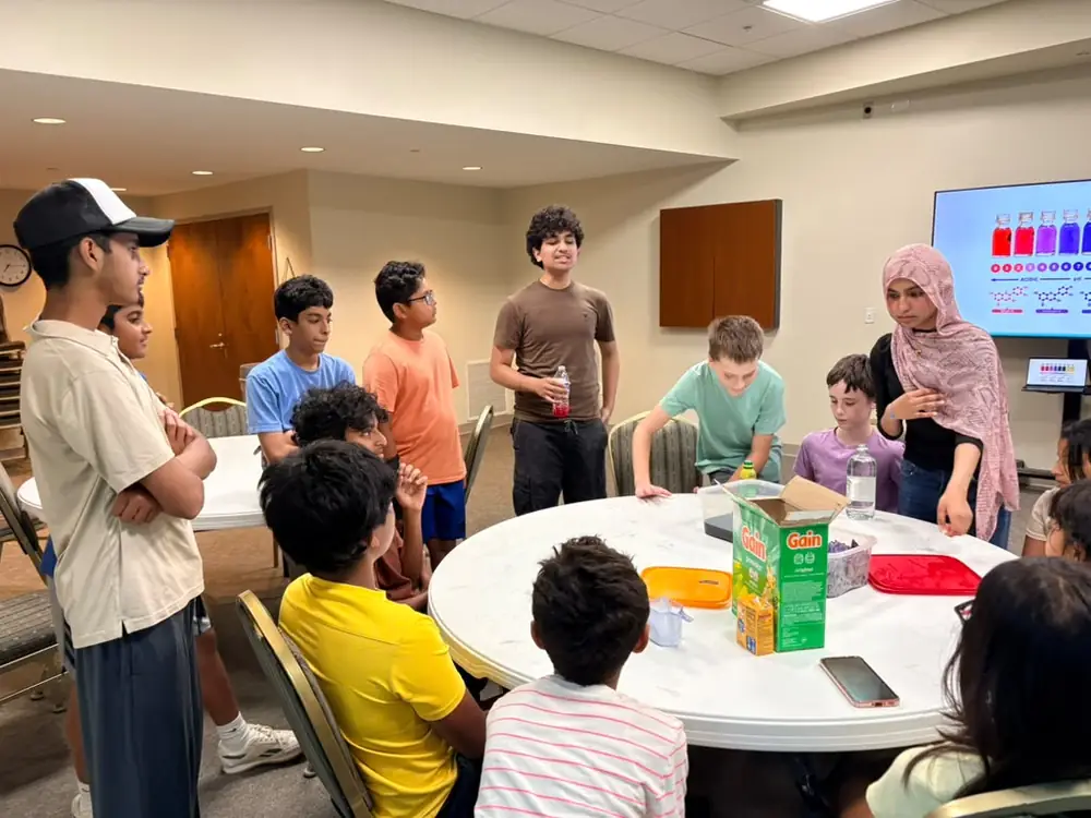 Students at a 4-H community science workshop (14 of 21)