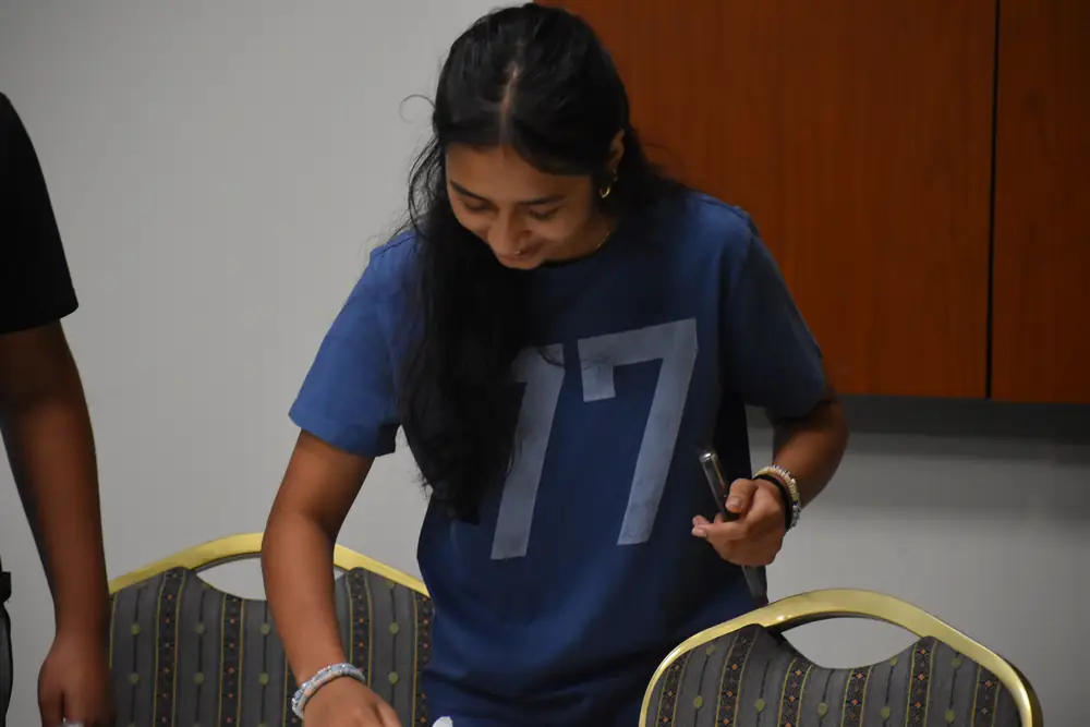 Students at a 4-H community science workshop (8 of 8)
