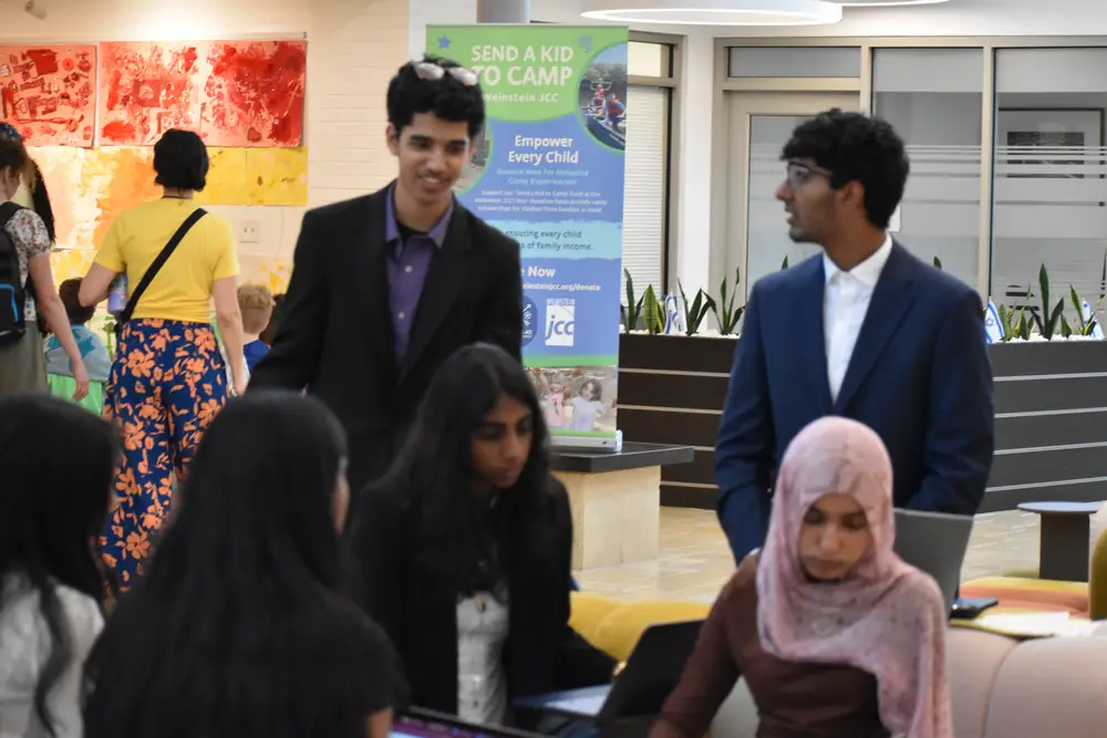Students at the Summer Research Camp (3 of 253)