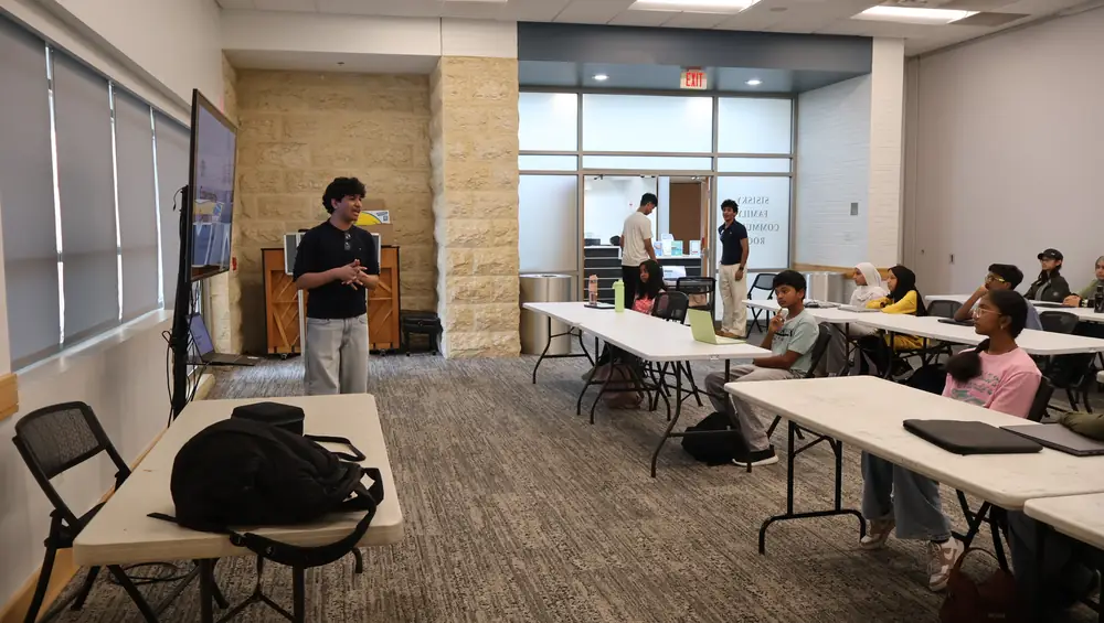 Students at the Summer Research Camp (31 of 253)