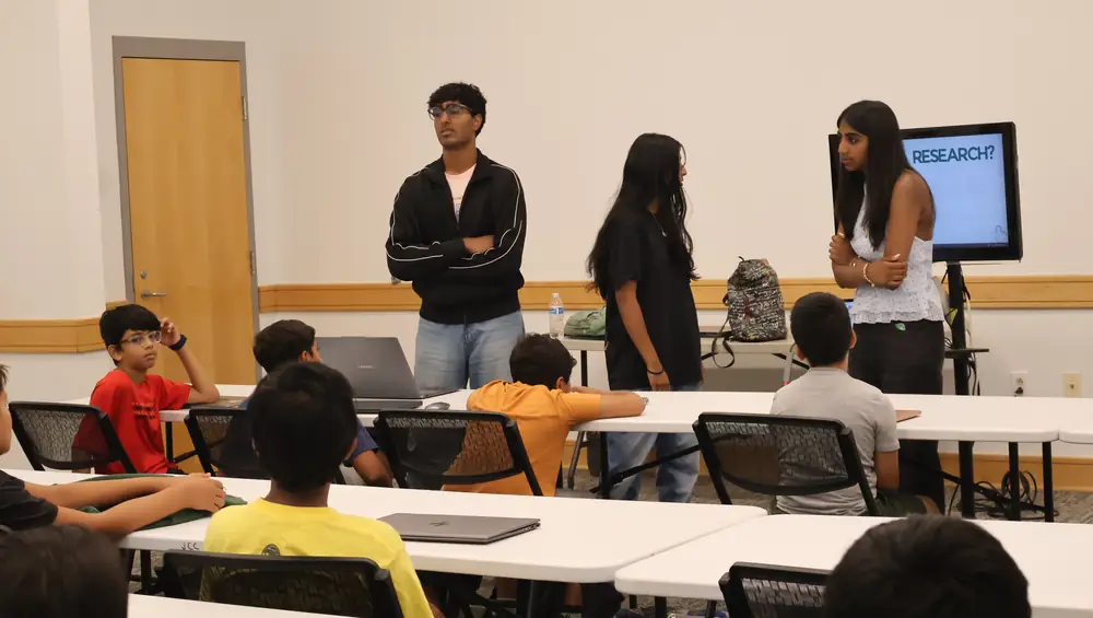 Students at the Summer Research Camp (47 of 253)