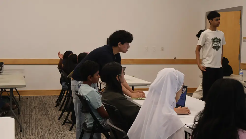 Students at the Summer Research Camp (69 of 253)