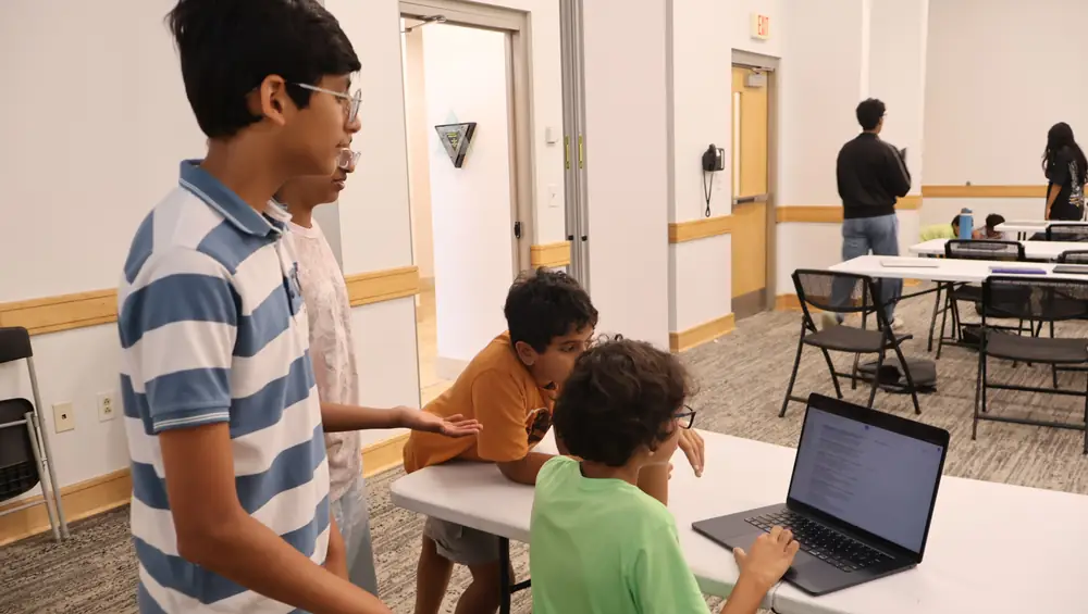 Students at the Summer Research Camp (73 of 253)