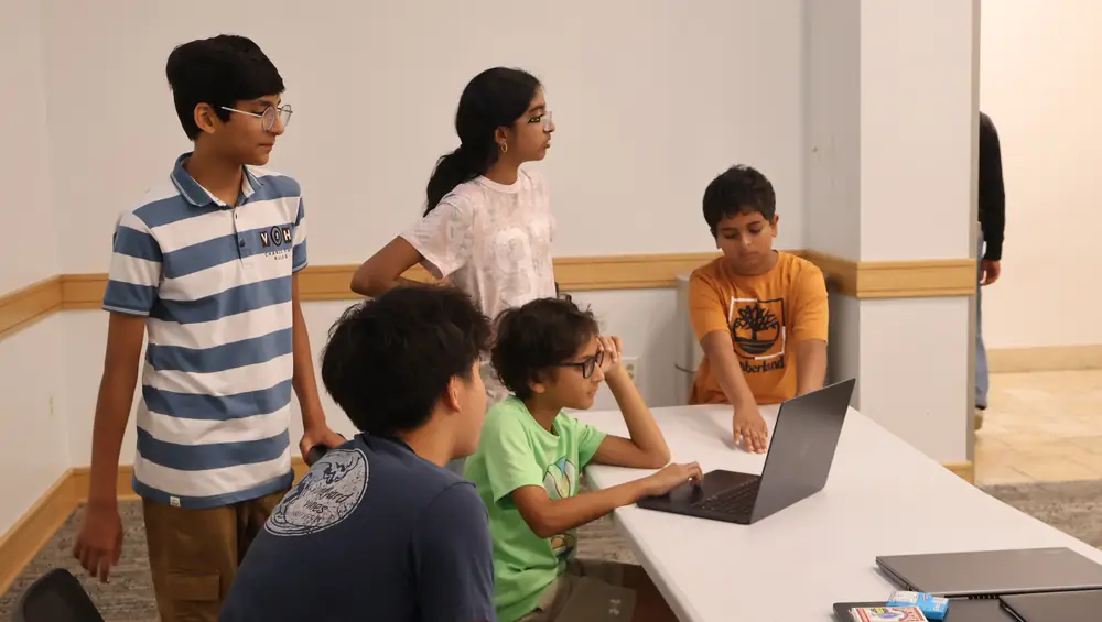 Students at the Summer Research Camp (75 of 253)