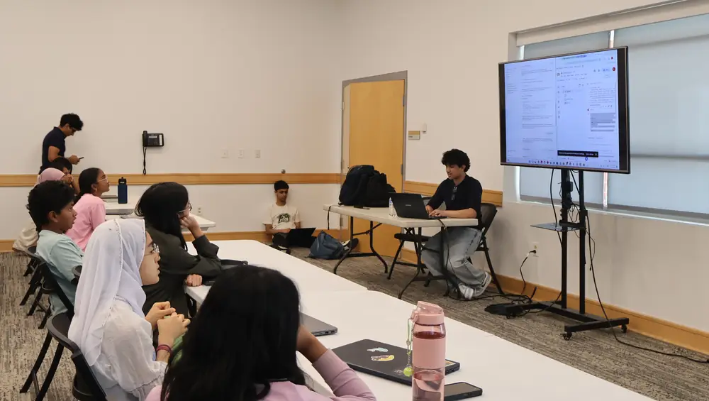 Students at the Summer Research Camp (85 of 253)