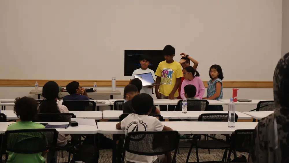 Students at the Summer Research Camp (93 of 253)