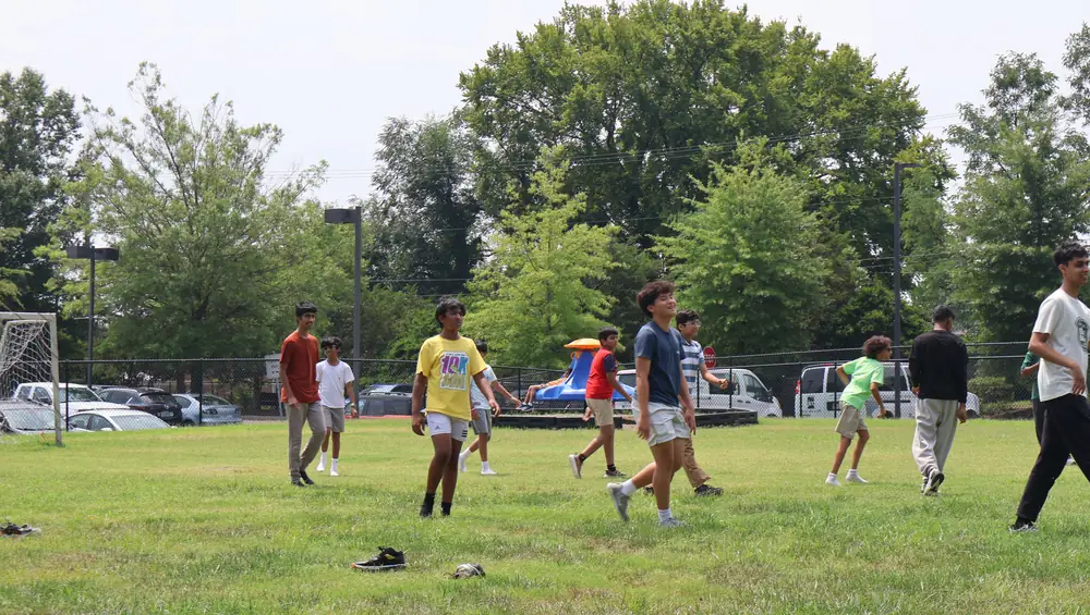 Students at the Summer Research Camp (105 of 253)