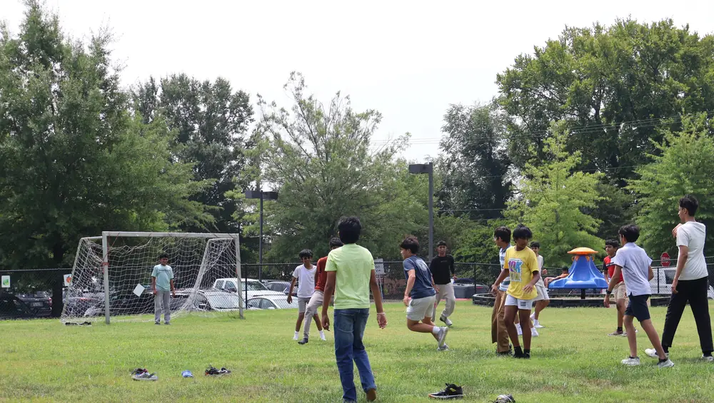 Students at the Summer Research Camp (107 of 253)