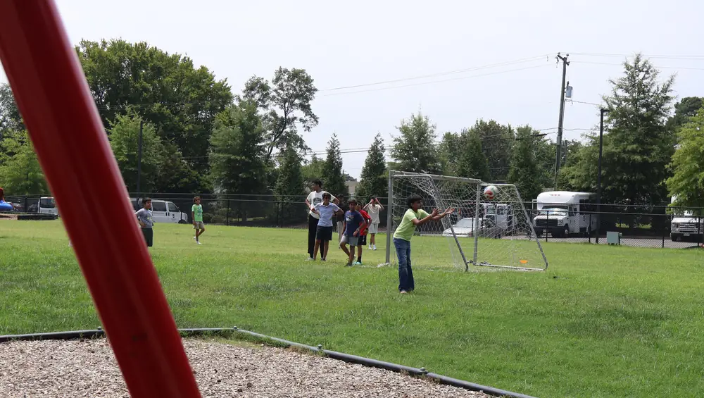 Students at the Summer Research Camp (122 of 253)