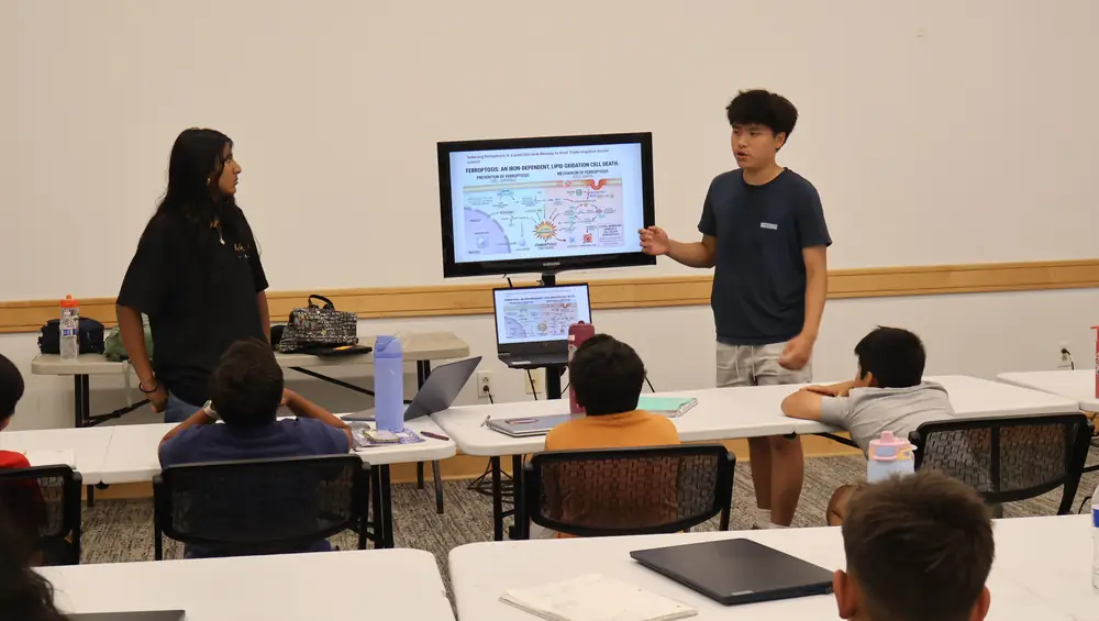 Students at the Summer Research Camp (145 of 253)