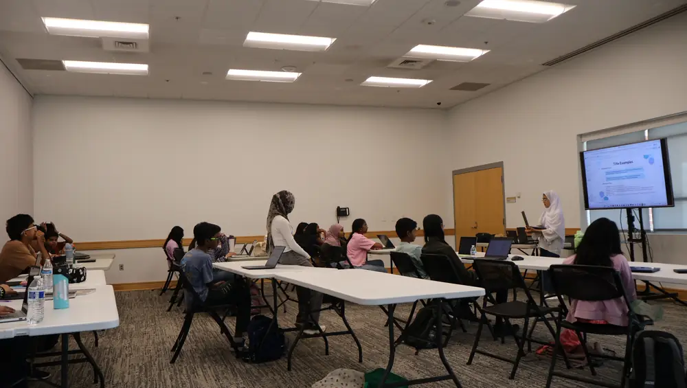 Students at the Summer Research Camp (162 of 253)