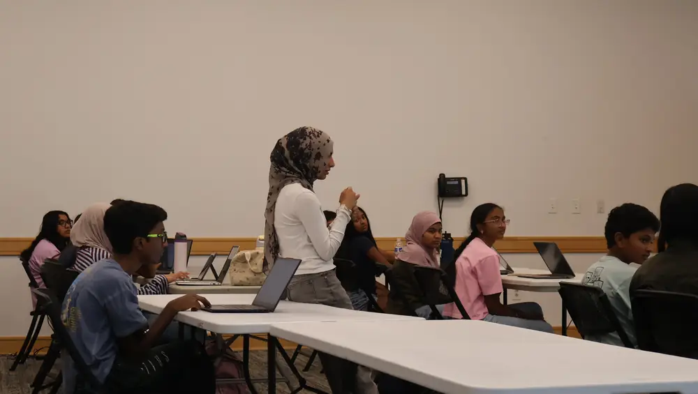 Students at the Summer Research Camp (174 of 253)