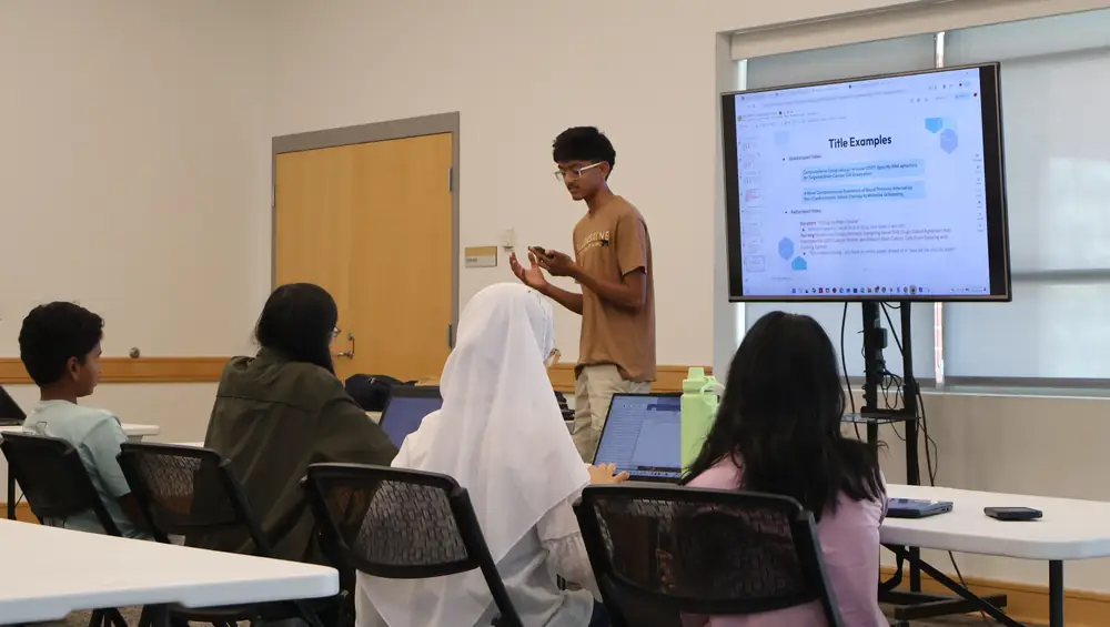 Students at the Summer Research Camp (180 of 253)