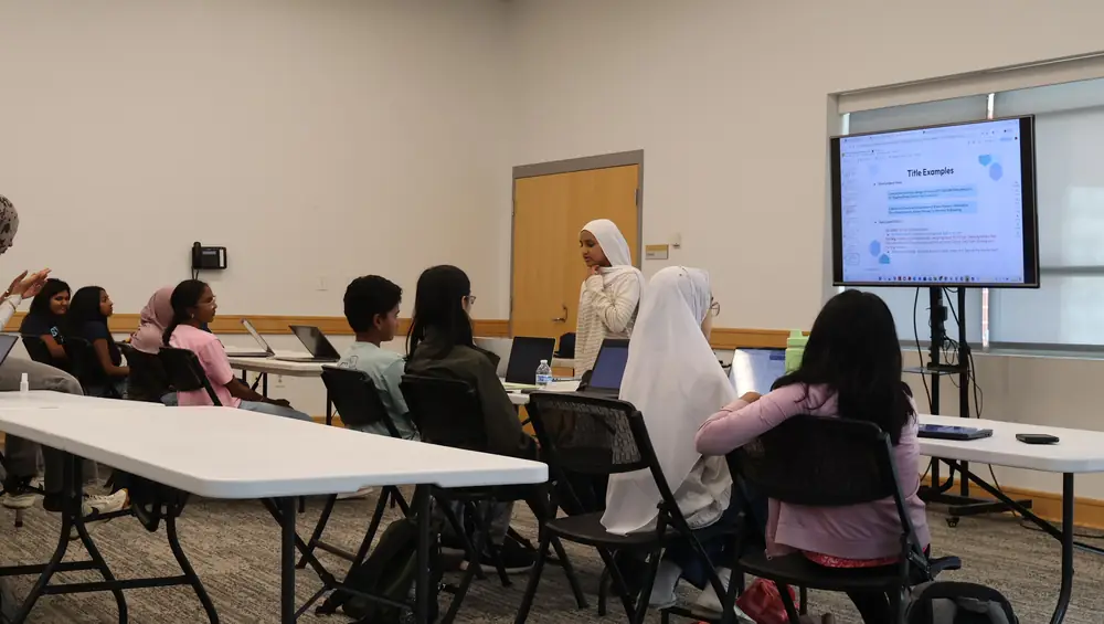 Students at the Summer Research Camp (187 of 253)