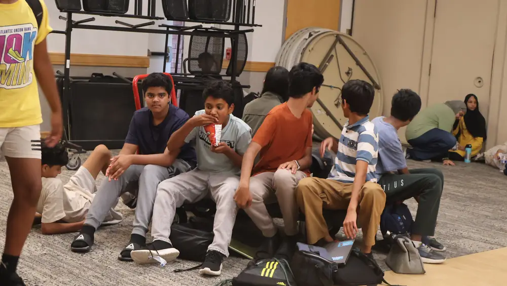 Students at the Summer Research Camp (195 of 253)
