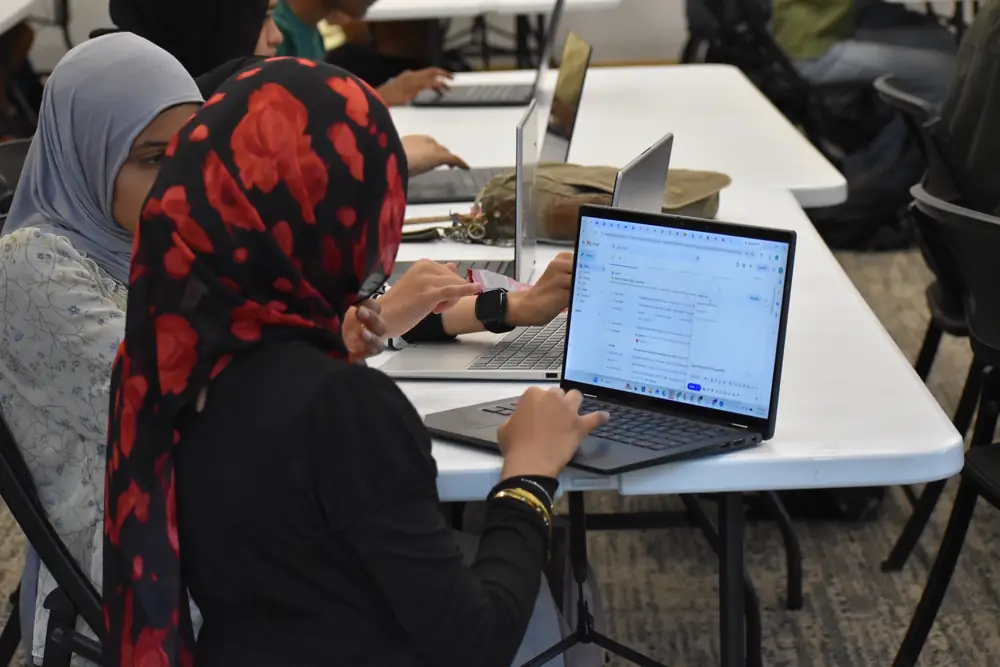 Students at the Summer Research Camp (236 of 253)