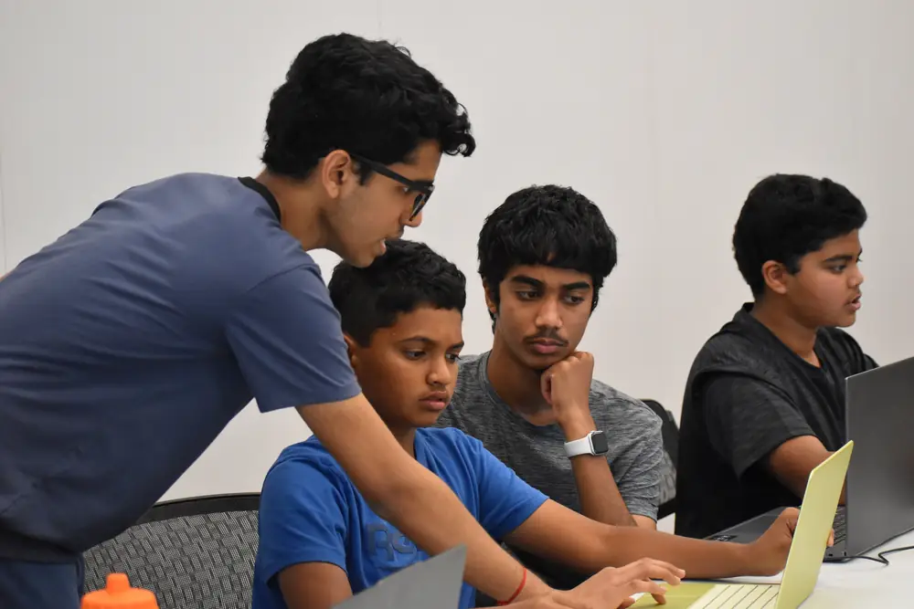 Students at the Summer Research Camp (247 of 253)