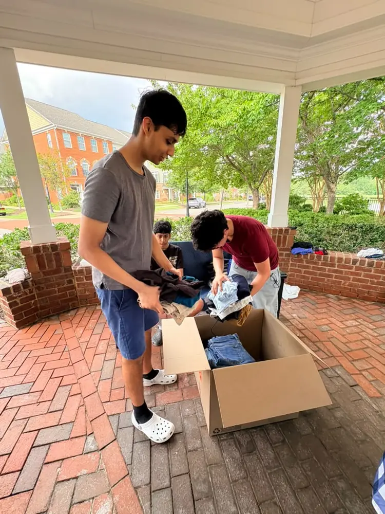 Clothes Drive (26 of 49)