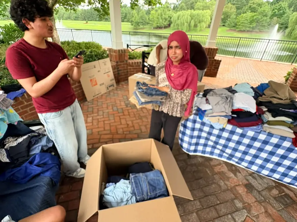 Clothes Drive (41 of 49)